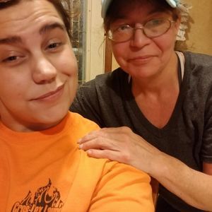 Meet your Posher, Eva